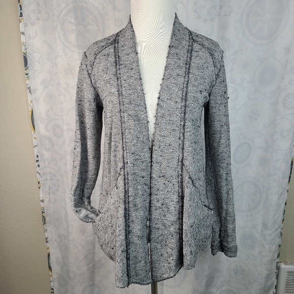 Kuhl Nova Wrap Cardigan Sweater Small grey viscose/wool blend open front pockets - Picture 2 of 15